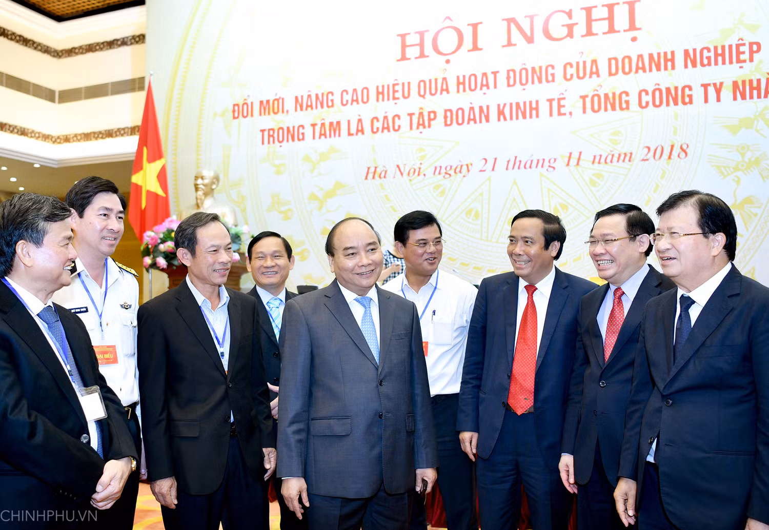 Thủ tướng và các đại biểu tham dự Hội nghị. Ảnh: VGP