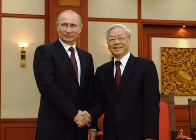 Tổng bí thư Nguyễn Phú Trọng có cuộc gặp với Tổng thống Nga Vladimir Putin trong chuyến thăm Nga vừa qua Tổng bí thư Nguyễn Phú Trọng có cuộc gặp với Tổng thống Nga Vladimir Putin trong chuyến thăm Nga vừa qua