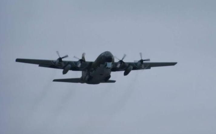 Máy bay vận tải C-130 do Mỹ chế tạo Máy bay vận tải C-130 do Mỹ chế tạo