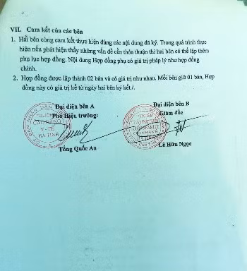 Trong khi ông An nói muốn nắm rõ vấn đề vì sự sai sót trong hợp đồng phải chờ các nhân viên liên quan trả lời nhưng trên thực tế cho thấy các hợp đồng lại do chính ông An ký