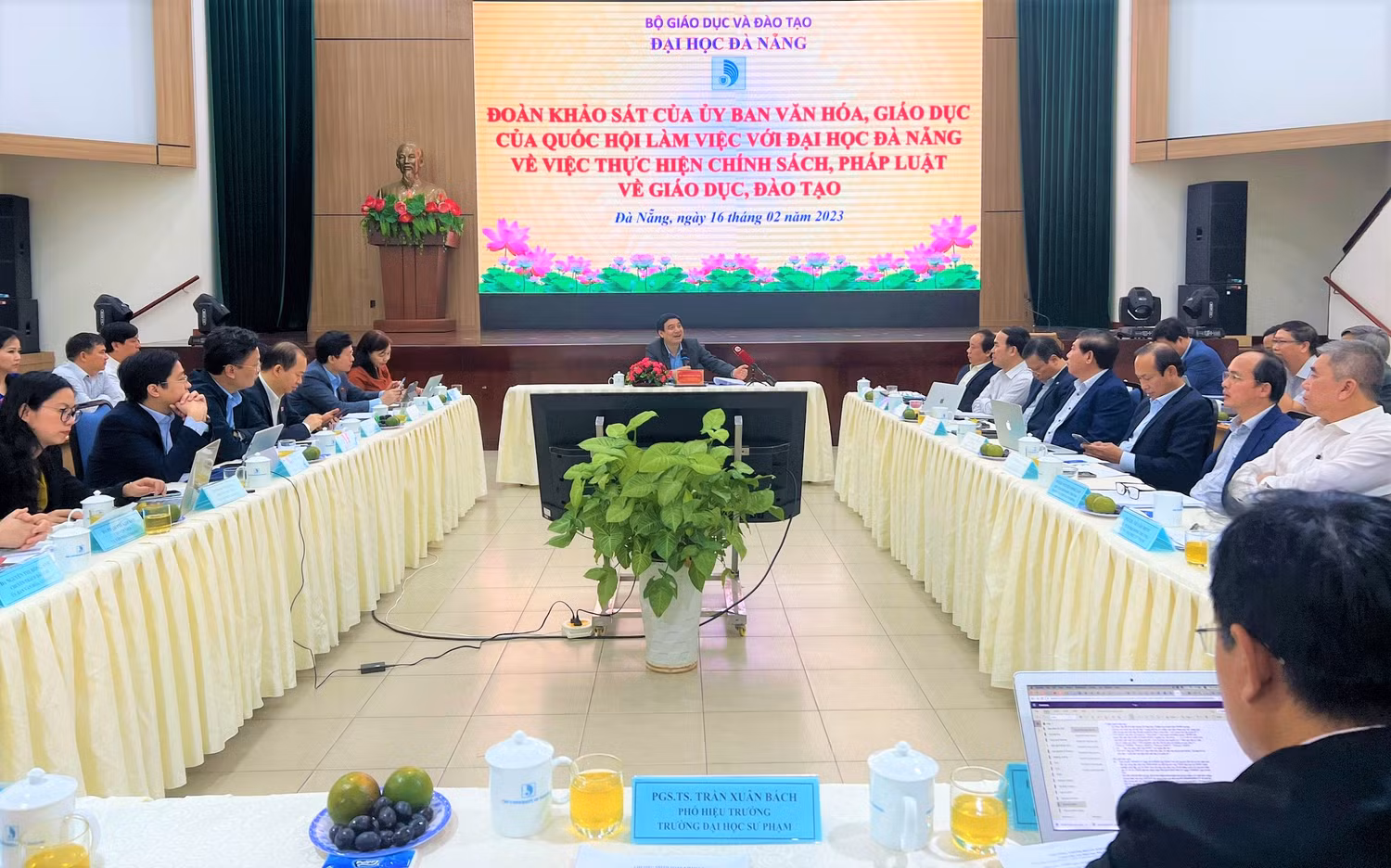 Đại học Đà Nẵng kiến nghị Ủy ban Văn hóa, Giáo dục của Quốc hội có ý kiến với các Bộ, ngành có liên quan để giúp tháo gỡ khó khăn trong việc triển khai thực hiện Nghị quyết số 165. Ảnh: AN