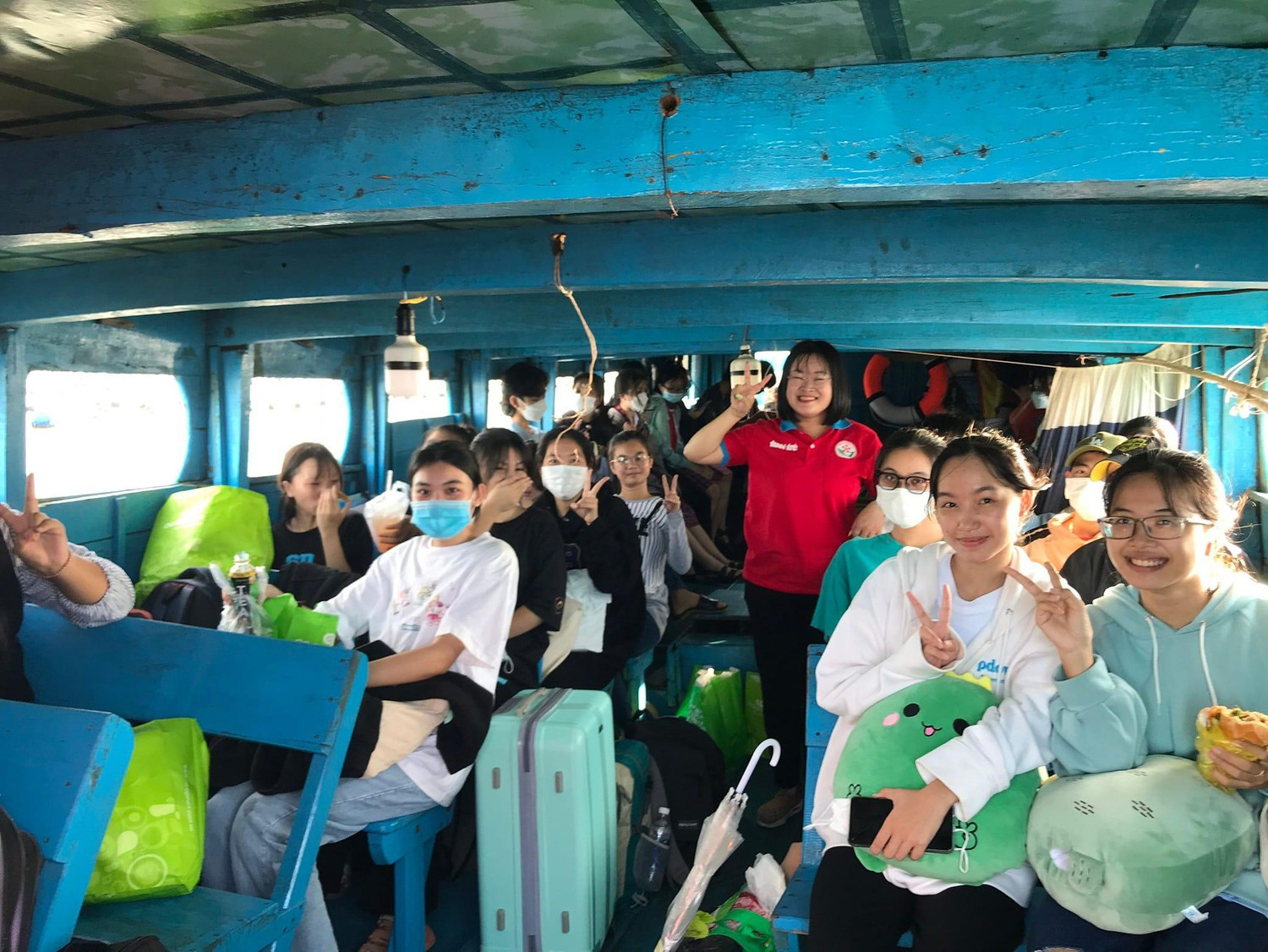 Học sinh xã đảo Thạnh An, huyện Cần Giờ vào đất liền chuẩn bị cho kỳ thi tốt nghiệp (ảnh: CTV) Học sinh xã đảo Thạnh An, huyện Cần Giờ vào đất liền chuẩn bị cho kỳ thi tốt nghiệp (ảnh: CTV)