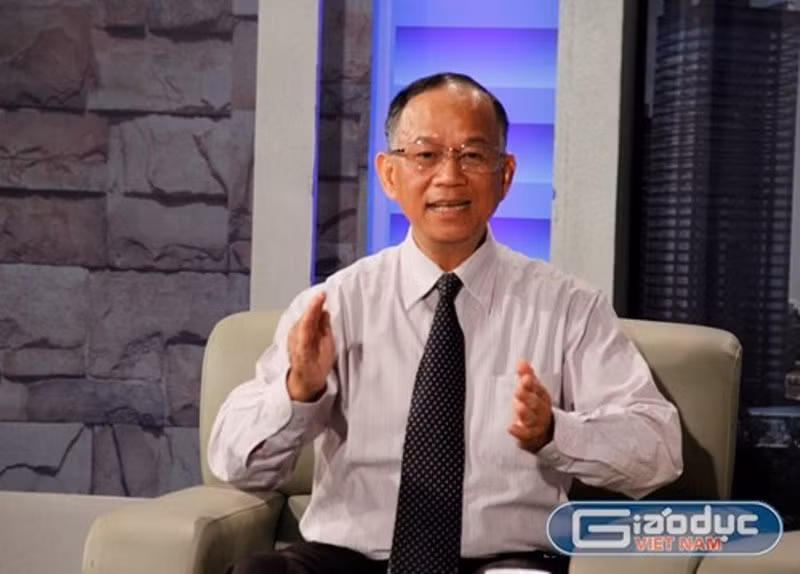 Tiến sĩ Nguyễn Minh Phong cho rằng, lý lẽ của cơ quan soạn thảo Dự thảo Luật Sửa đổi, bổ sung một số điều của Luật thuế bảo vệ môi trường không thuyết phục - ảnh Vân Khánh.