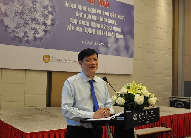 Quyền Bộ trưởng Bộ Y tế Nguyễn Thanh Long phát biểu tại hội thảo. Ảnh MOH Quyền Bộ trưởng Bộ Y tế Nguyễn Thanh Long phát biểu tại hội thảo. Ảnh MOH