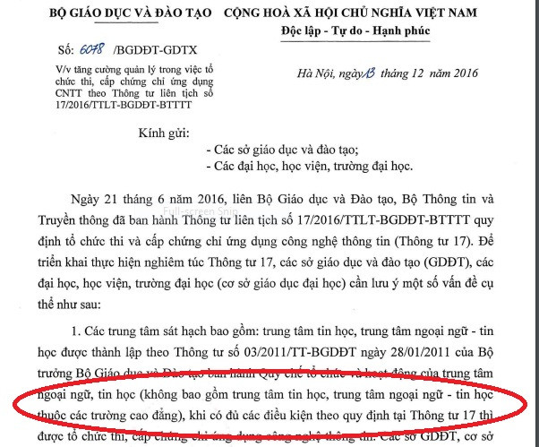 Cụm từ “không bao gồm trung tâm tin học, trung tâm ngoại ngữ - tin học thuộc các trường cao đẳng” trong văn bản 6078 đã khiến các trường cao đẳng chao đao. (Ảnh chụp màn hình)