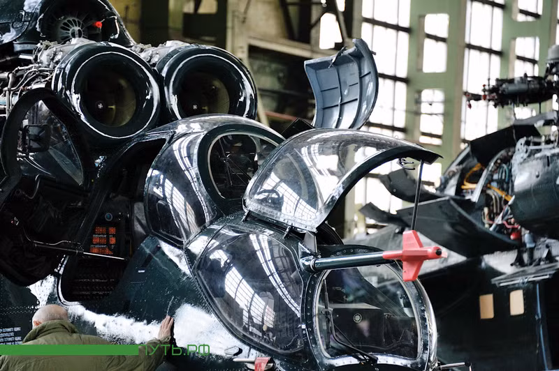 Đây cũng là nơi sản xuất lắp ráp trực thăng tấn công Mi-35, Mi-28. Đây cũng là nơi sản xuất lắp ráp trực thăng tấn công Mi-35, Mi-28.