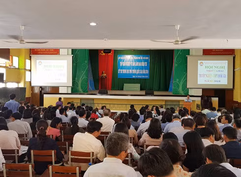 Tập huấn ban lãnh đạo các điểm thi trung học phổ thông quốc gia năm 2018 ở thành phố (ảnh: P.L) Tập huấn ban lãnh đạo các điểm thi trung học phổ thông quốc gia năm 2018 ở thành phố (ảnh: P.L)