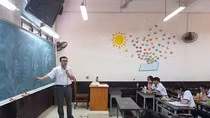 Điểm thi môn Sử thấp, xem lại cách dạy và học Lịch sử trong nhà trường hiện nay ảnh 2
