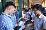 Thí sinh Sài Gòn thở phào nhẹ nhõm với đề thi Văn quốc gia