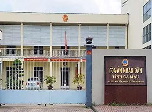 Tòa án nhân dân tỉnh Cà Mau (ảnh: SGGP) Tòa án nhân dân tỉnh Cà Mau (ảnh: SGGP)