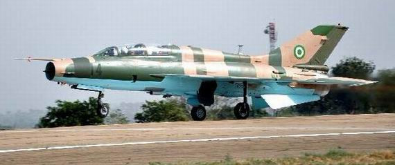 Máy bay chiến đấu J-7 của Không quân Nigeria.