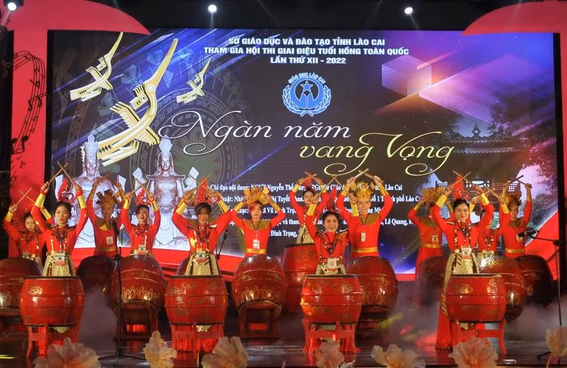 Một tiết mục dự thi của đoàn học sinh Lào Cai (Nguồn: Bộ Giáo dục và Đào tạo). Một tiết mục dự thi của đoàn học sinh Lào Cai (Nguồn: Bộ Giáo dục và Đào tạo).