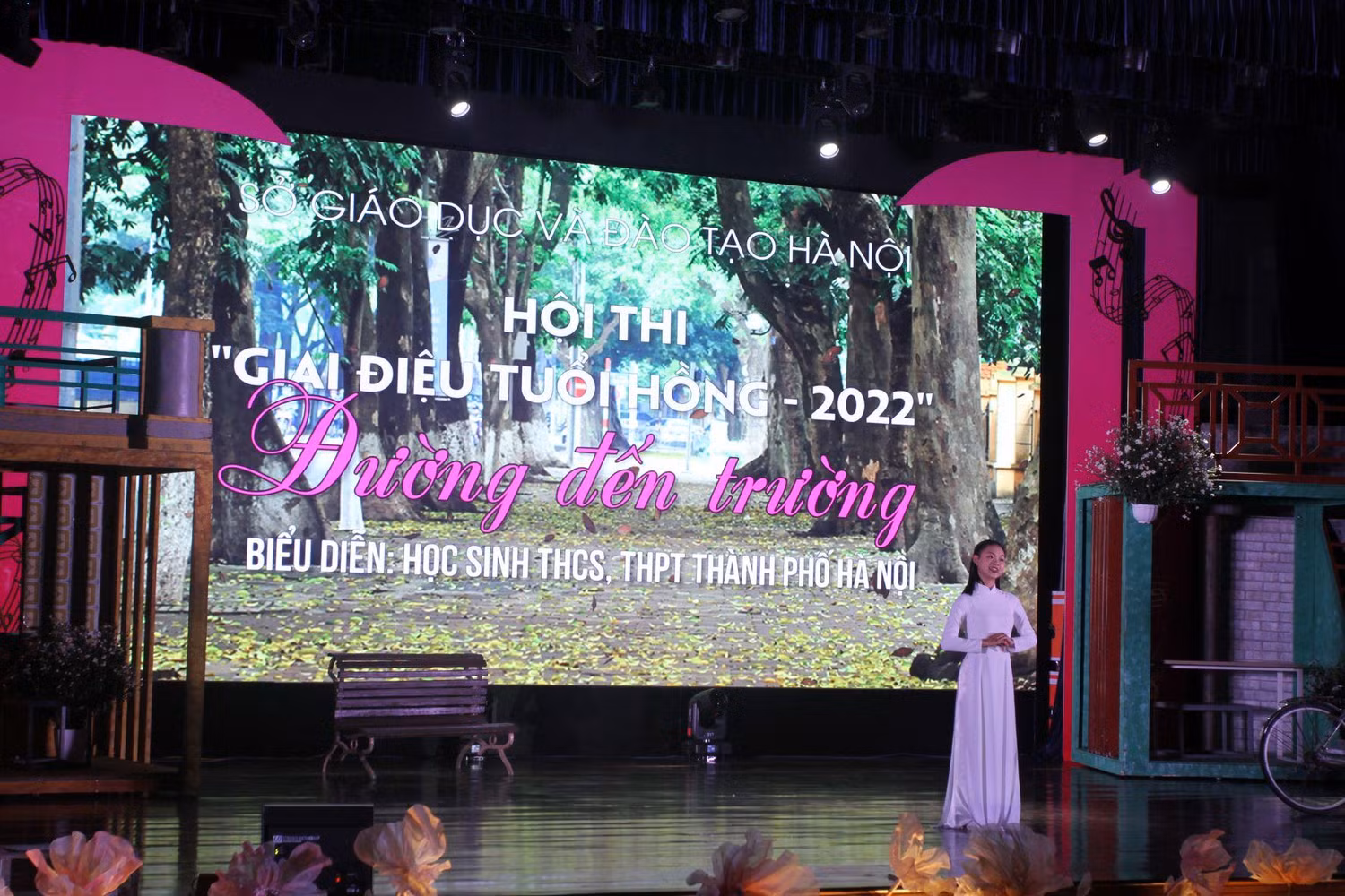Một tiết mục dự thi của đoàn học sinh Hà Nội (Nguồn: Bộ Giáo dục và Đào tạo). Một tiết mục dự thi của đoàn học sinh Hà Nội (Nguồn: Bộ Giáo dục và Đào tạo).