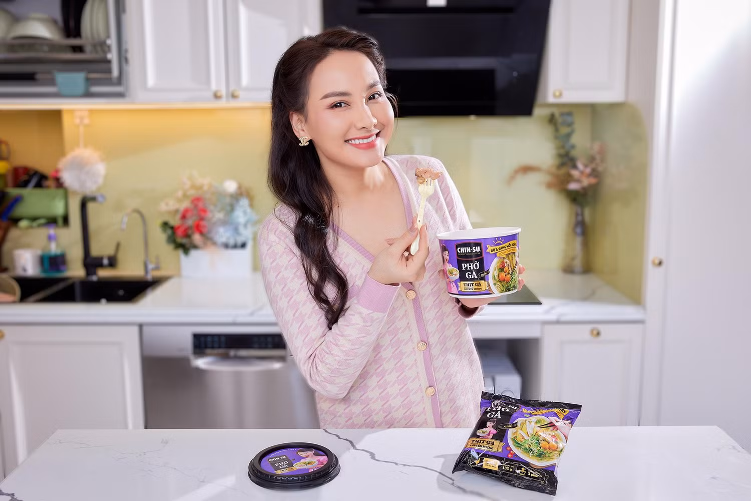 Ngoài phở bò thì Bảo Thanh cũng thường đổi vị với món phở gà CHIN-SU cũng hấp dẫn không kém