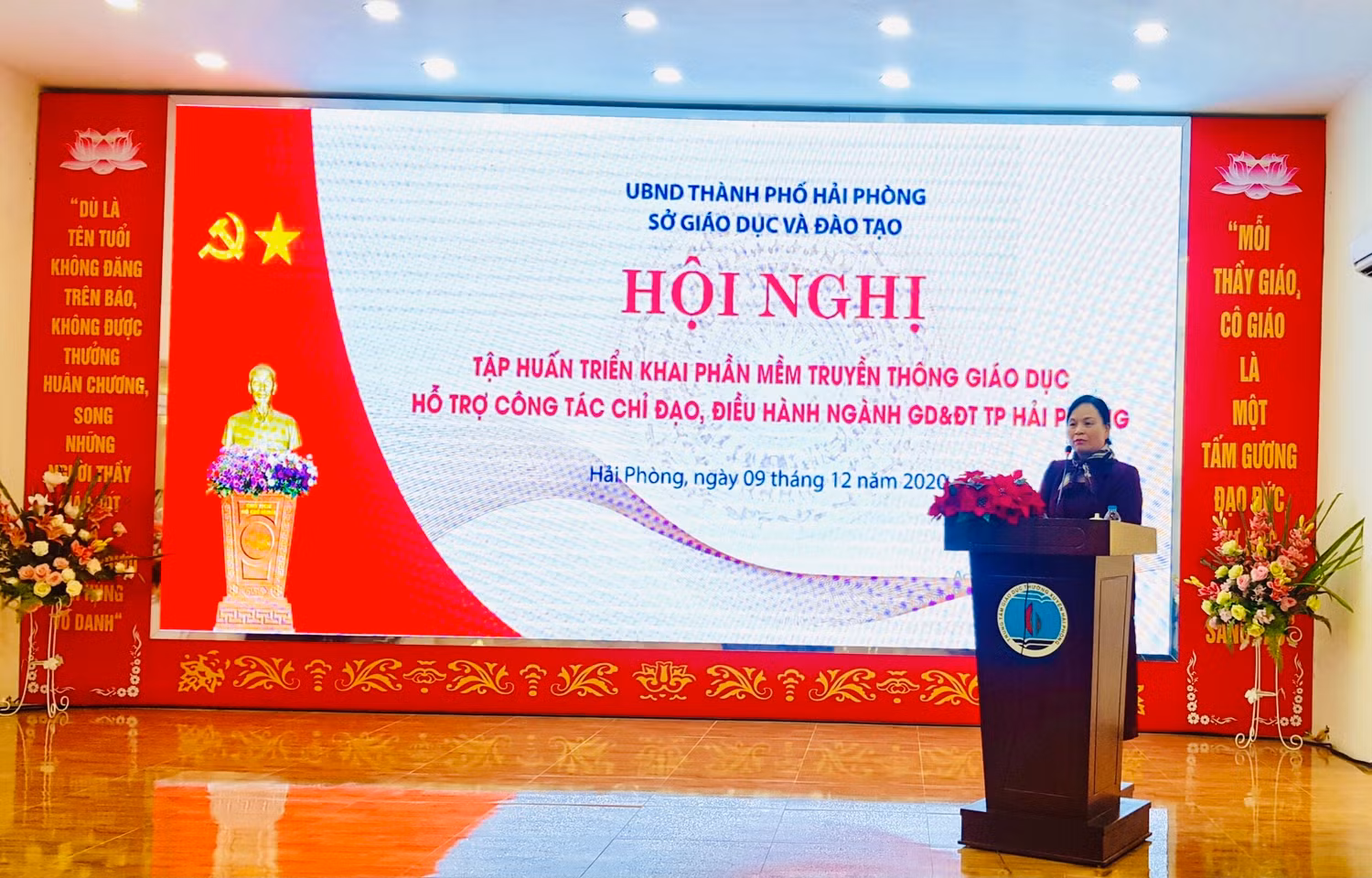Phó giám đốc Sở Giáo dục và Đào tạo Thành phố Hải Phòng – Đỗ Thị Hòa phát biểu tại hội nghị diễn ra ngày 9/12 Phó giám đốc Sở Giáo dục và Đào tạo Thành phố Hải Phòng – Đỗ Thị Hòa phát biểu tại hội nghị diễn ra ngày 9/12