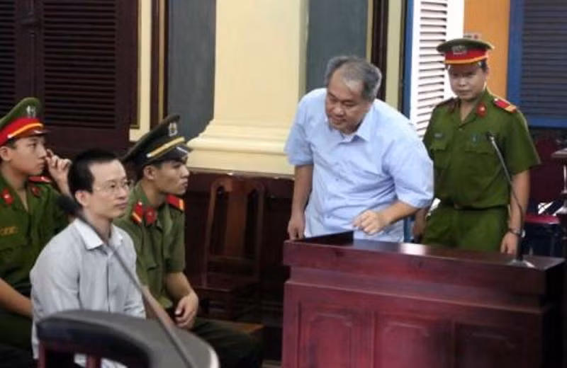 Phạm Công Danh tại Tòa. Phạm Công Danh tại Tòa.