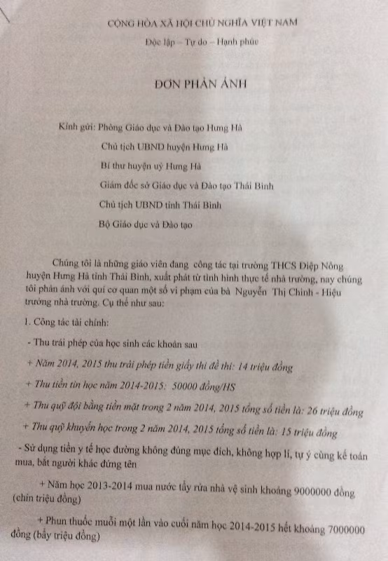 Trước những sai phạm của cô Hiệu trường, cán bộ, giáo viên nhà trường đã gửi đơn thư đến nhiều cơ quan Trung ương đến địa phương. Ảnh Trần Việt.