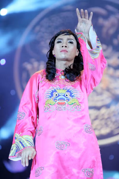 Để tạo 1 luồng gió mới cho chương trình, Táo quân 2013 sắp tới Công Lý sẽ không đảm nhận vai Bắc Đẩu nữa... Để tạo 1 luồng gió mới cho chương trình, Táo quân 2013 sắp tới Công Lý sẽ không đảm nhận vai Bắc Đẩu nữa...