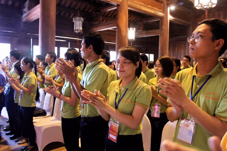 >> Chùm ảnh: Chiêm ngưỡng tác phẩm 3D "kinh dị" >> Những trò lố của sinh viên Trung Quốc trong ký túc xá (P4) >> Học sinh chửi bậy, nói tục vì người lớn dối trá >> Hoa khôi các trường Đại học, Cao đẳng