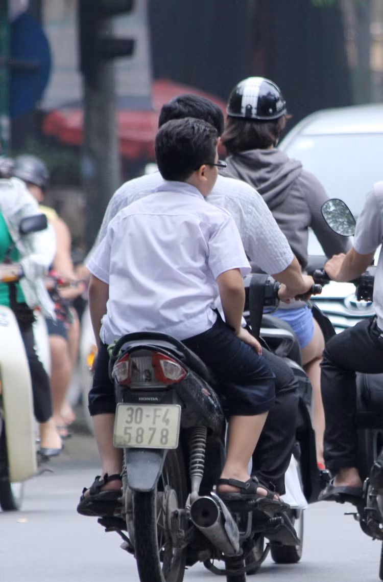 Chùm ảnh: Nữ sinh đẹp rạng ngời ngày khai trường Giới trẻ hào hứng với Carnival Hà Nội 2012