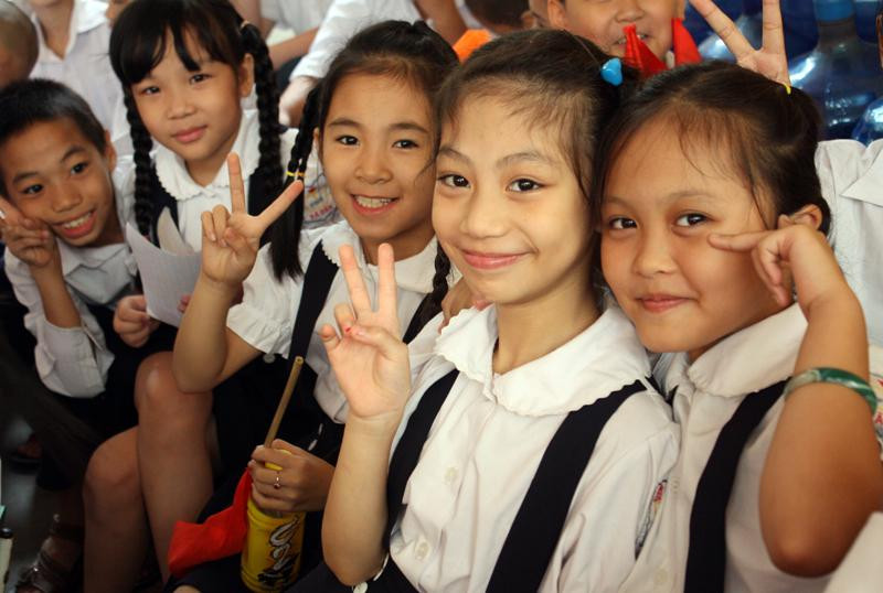 “Giáo dục tiểu học làm sao phải đồng đều các nơi, phải là nền móng, nơi nào cũng phải tốt” “Giáo dục tiểu học làm sao phải đồng đều các nơi, phải là nền móng, nơi nào cũng phải tốt”