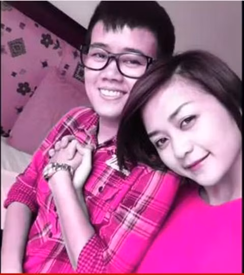 Ngoài những "danh tiếng" đã miệt mài gây dựng, Phương Uyên lại đang khiến tên tuổi của mình "nổi như cồn" nhờ quả bom scandal đầu tuần qua.