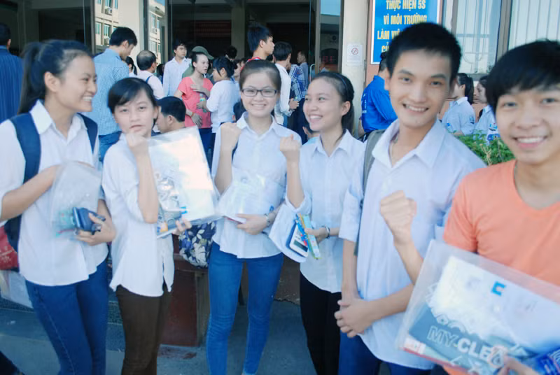 Các thí sinh bày tỏ quyết tâm thi tốt ở môn đầu tiên.