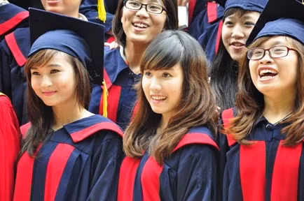 Giáo dục đại học đã từng bị đồng hóa, đâu phải bậc học tiếp theo phổ thông ảnh 2
