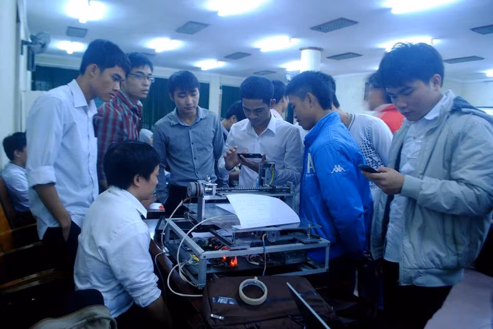 5 sinh viên Việt Nam chế tạo thành công máy in 3D ảnh 1 5 sinh viên Việt Nam chế tạo thành công máy in 3D ảnh 1