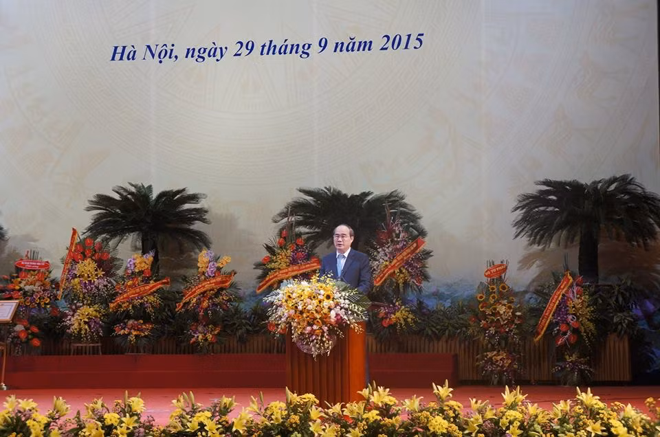 Ông Nguyễn Thiện Nhân - Ủy viên Bộ Chính trị, Chủ tịch Ủy ban Trung ương Mặt trận Tổ quốc Việt Nam đánh giá cao thành tựu của ngành giáo dục. Ảnh Quốc Hùng