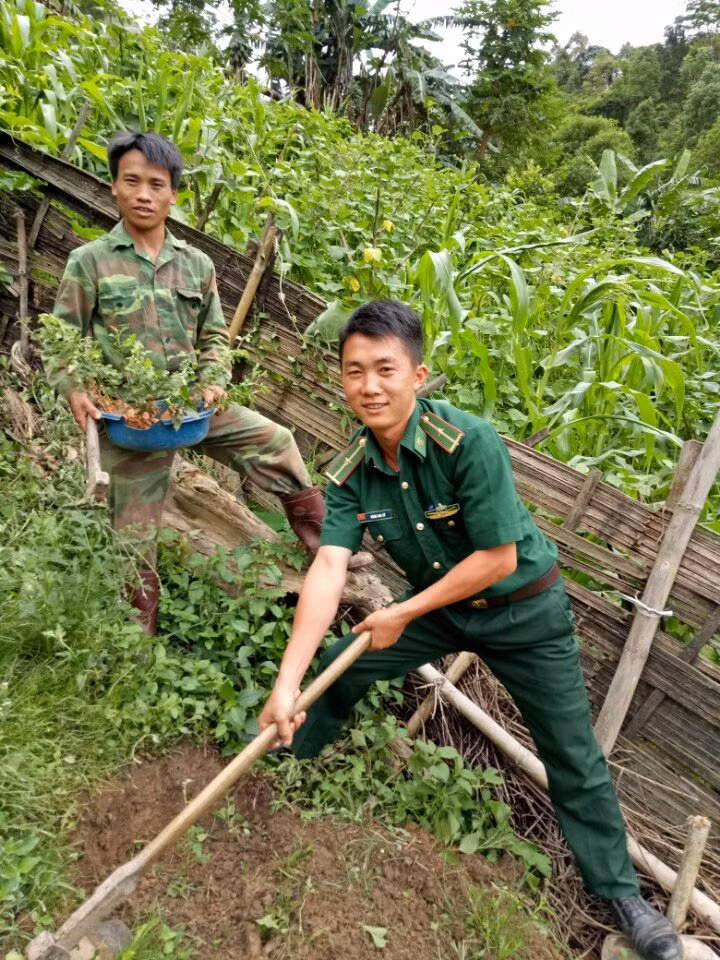 Gần dân, thương dân và sâu sát với nhân dân (Ảnh:NVCC) Gần dân, thương dân và sâu sát với nhân dân (Ảnh:NVCC)