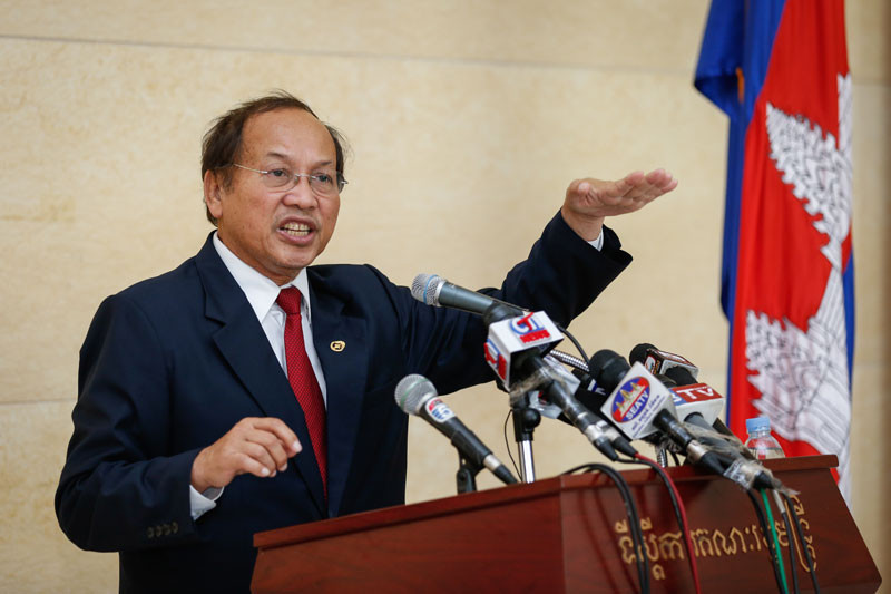 Người phát ngôn Chính phủ Campuchia Phay Siphan, ảnh: The Cambodia Daily.