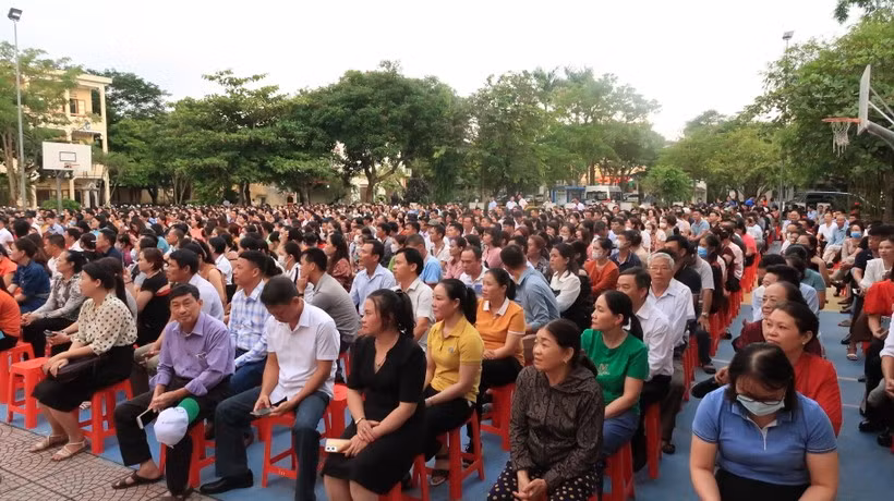 Giám đốc Sở Giáo dục và Đào tạo Hải Phòng mong muốn các bậc phụ huynh hiểu đúng về công tác xã hội hoá giáo dục (Ảnh: LT) Giám đốc Sở Giáo dục và Đào tạo Hải Phòng mong muốn các bậc phụ huynh hiểu đúng về công tác xã hội hoá giáo dục (Ảnh: LT)