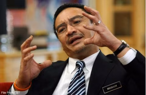 Bộ trưởng Quốc phòng Malaysia Datuk Seri Hishammudin Hussein.
