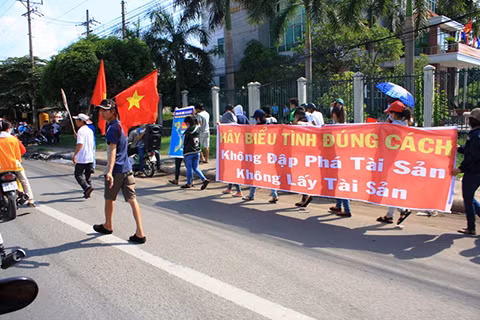 Mọi người dân Việt Nam và người lao động có trách nhiệm bảo vệ nhà đầu tư vì lợi ích đất nước và lợi ích của chính bản thân họ. (Ảnh minh họa)