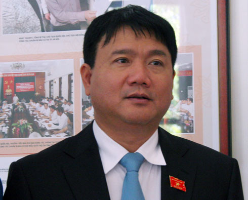 Bộ trưởng Đinh La Thăng. Ảnh: Tiến Dũng/ VnExpress. Bộ trưởng Đinh La Thăng. Ảnh: Tiến Dũng/ VnExpress.