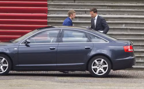 Thủ tướng Mark Rutte ra đi sau những bất đồng về khủng hoảng nợ công. Ảnh: Reuters.