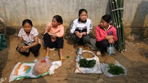 Kiểu bán hàng “siêu đơn giản” như thế này là chuyện rất bình thường ở chợ Re.