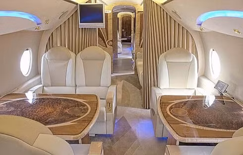 Phòng khách được thiết kế trang nhã và quý phái. Phòng khách được thiết kế trang nhã và quý phái.