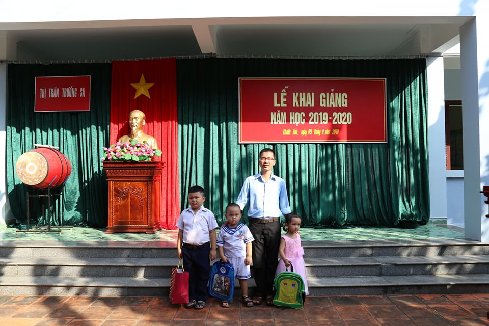 Trường Tiểu học thị trấn Trường Sa tưng bừng khai giảng
