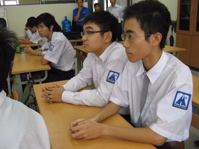 Nguyễn Trung Hiếu tại lớp