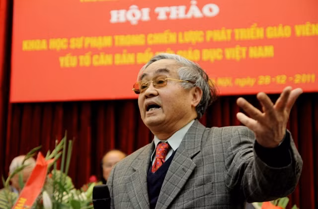 Theo GS Phạm Minh Hạc, nếu như Đảng và Nhà nước không “ra tay” đổi mới giáo dục thì chẳng có sự đổi mới nào thành công được. Ảnh Xuân Trung Theo GS Phạm Minh Hạc, nếu như Đảng và Nhà nước không “ra tay” đổi mới giáo dục thì chẳng có sự đổi mới nào thành công được. Ảnh Xuân Trung