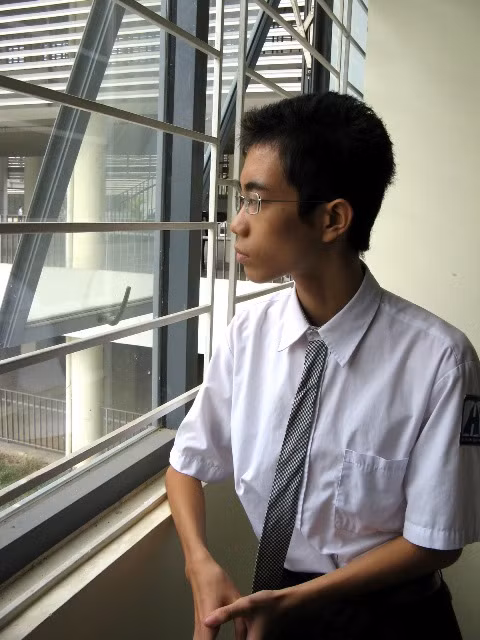 Nguyễn Trung Hiếu không muốn là người nổi tiếng, nhưng gì đã qua em chỉ muốn bày tỏ cảm ơn tới các bạn, những người đã đọc bài văn của em.
