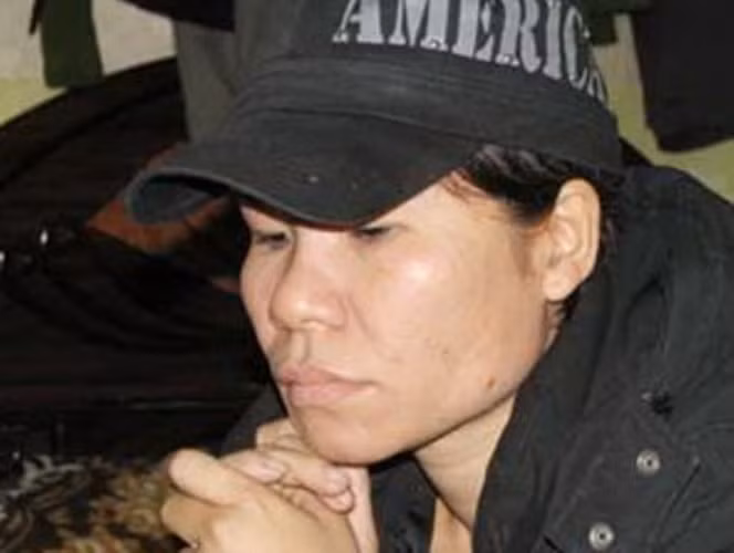 Trong thời gian này, ở Hải Phòng cũng nổi lên một nữ quái có số má khác là Xuân Taliban hay còn gọi là Xuân đàn ông. Đây là nữ quái chuyên làm nghề đòi nợ thuê. Nhắc tới Xuân Taliban, có lẽ sẽ rất nhiều người liên tưởng tới Dung Hà. Bởi vì, từ khi Xuân còn nhỏ, những người hàng xóm của thị đã quen với hình ảnh một cô gái tóc cắt ngắn, mặc quần áo rằn ri, cưỡi trên chiếc xe máy to đùng chỉ chuyên dành cho nam giới. Trong thời gian này, ở Hải Phòng cũng nổi lên một nữ quái có số má khác là Xuân Taliban hay còn gọi là Xuân đàn ông. Đây là nữ quái chuyên làm nghề đòi nợ thuê. Nhắc tới Xuân Taliban, có lẽ sẽ rất nhiều người liên tưởng tới Dung Hà. Bởi vì, từ khi Xuân còn nhỏ, những người hàng xóm của thị đã quen với hình ảnh một cô gái tóc cắt ngắn, mặc quần áo rằn ri, cưỡi trên chiếc xe máy to đùng chỉ chuyên dành cho nam giới.