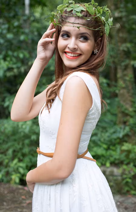 Hình ảnh trong sáng trước kia của Andrea. Hình ảnh trong sáng trước kia của Andrea.