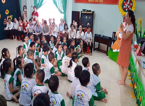 Bến Tre tạm dừng tuyển dụng viên chức giáo dục công lập (ảnh minh họa từ báo Đồng Khởi)