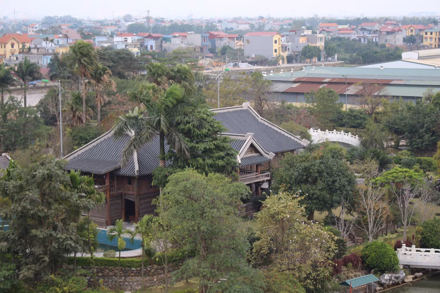 Tư gia Giám đốc Công ty CP Đầu tư Xây dựng phát triển đô thị Thăng Long Hà Nội ở Đặng Xá (Gia Lâm, Hà Nội), nơi xảy ra vụ việc hành hung tối ngày 15/2/2017. Ảnh Congly