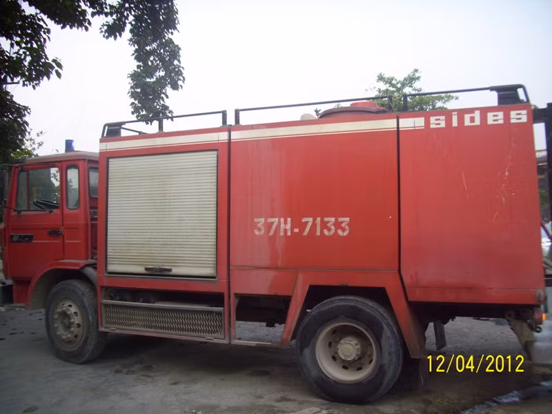 Sau khi vụ cháy xảy ra lực lượng công an Trạm bảo vệ khu Công nghiệp Hoàng Mai thuộc Công an huyện Quỳnh Lưu đã nhanh chóng có mặt tại hiện trường để dập tắt đám cháy