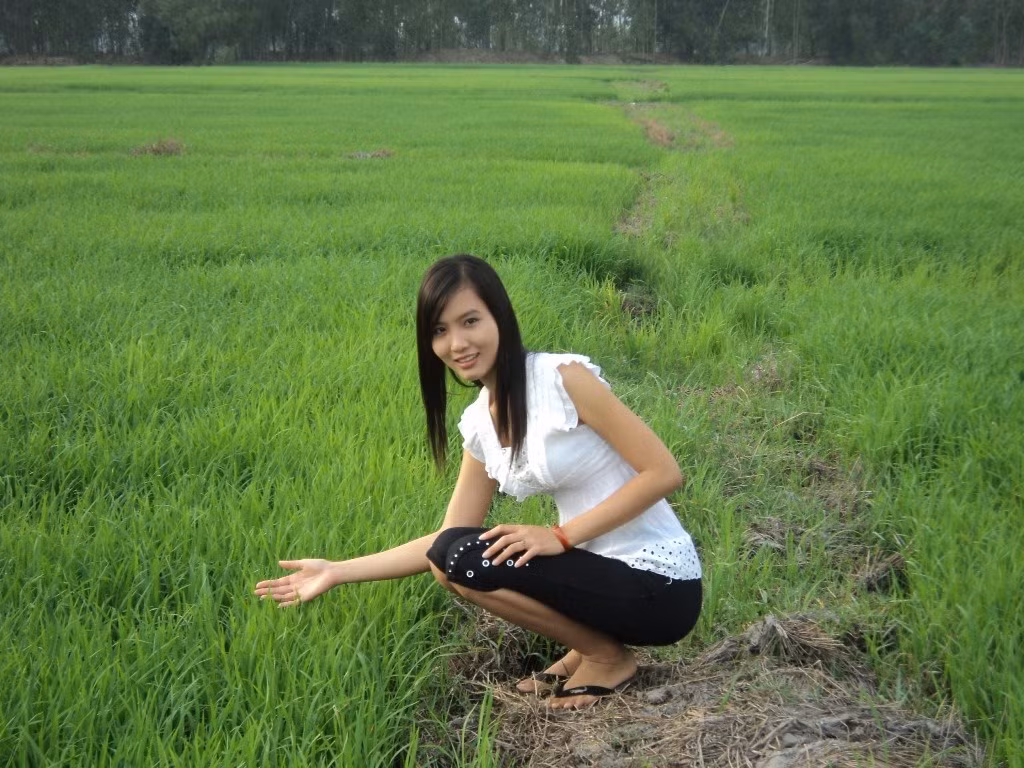 Phương châm sống của Diễm là: “sống trên đời sống, cần có một tấm lòng, để gió cuốn đi".