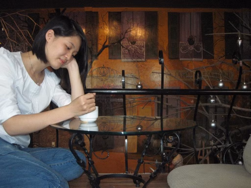 Đôi khi Linh còn hơi thiếu tự tin trong cuộc sống và cũng vì điều đó Linh hy vọng qua cuộc thi này Linh có thể tìm được cho mình sự tự tin mà Linh cần phải có.